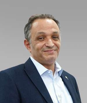 Portrait of Dr. Anis Semlali